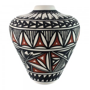 Hand Crafted Native American Acoma Pottery JX130394